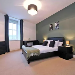  Apartment Modern & Spacious In Centre